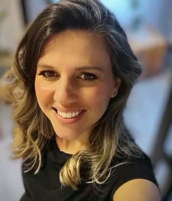 PATRICIA DINIZ ANDRADE 